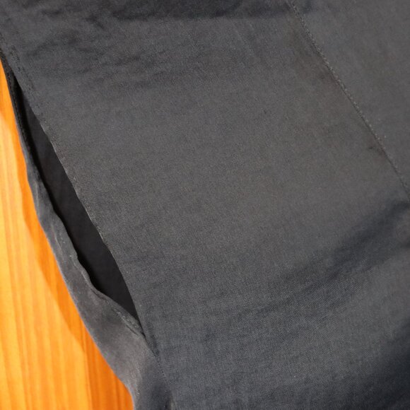 Banana Republic Black V-Neck Blouse XL - Picture 5 of 9